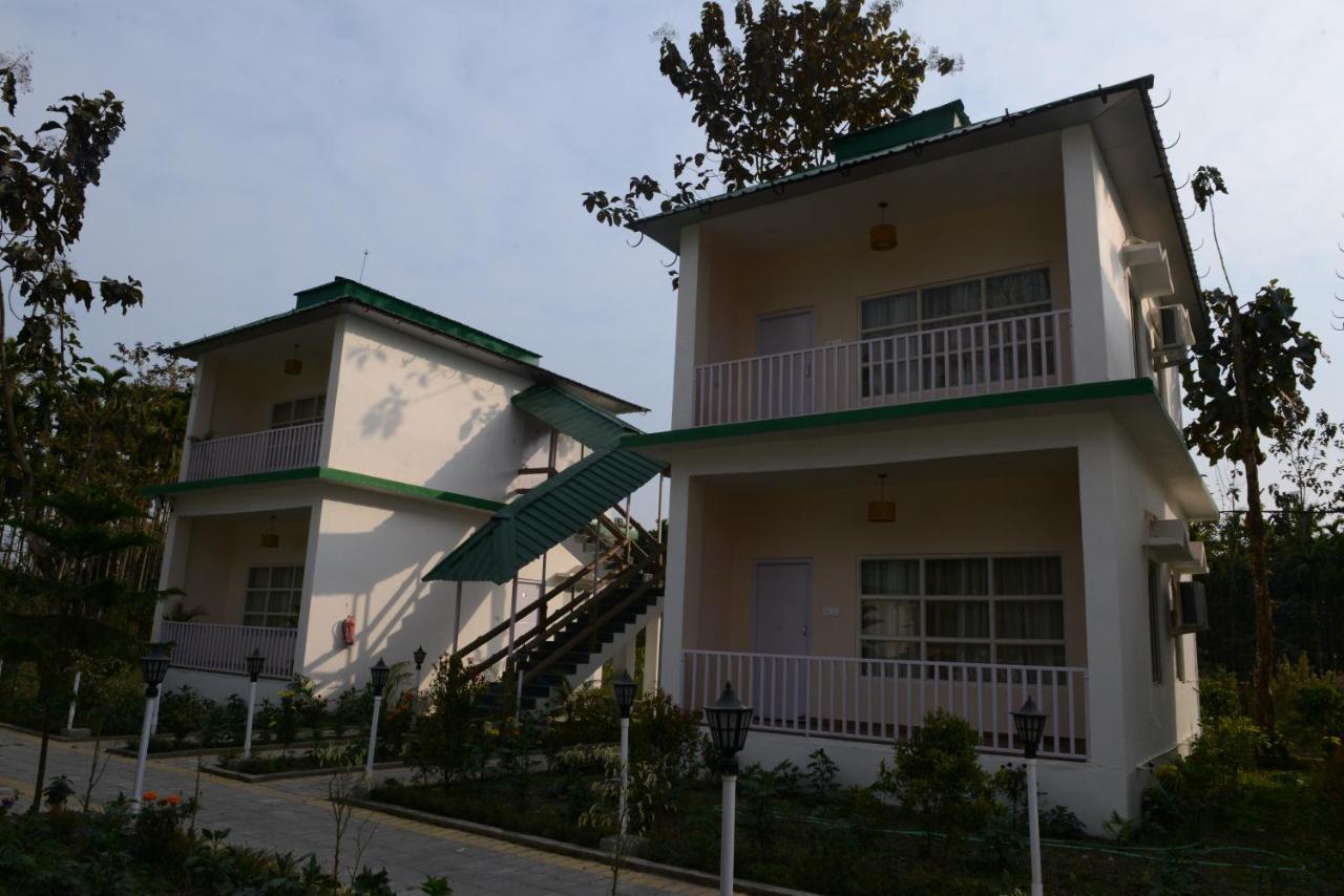 Jaldapara Forest Tourist Lodge Jftl Madari Hat Exterior foto